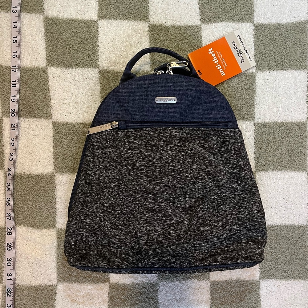 Baggallini SecurTex Anti-Theft Convertible Backpack & Detachable Wristlet - BNWT